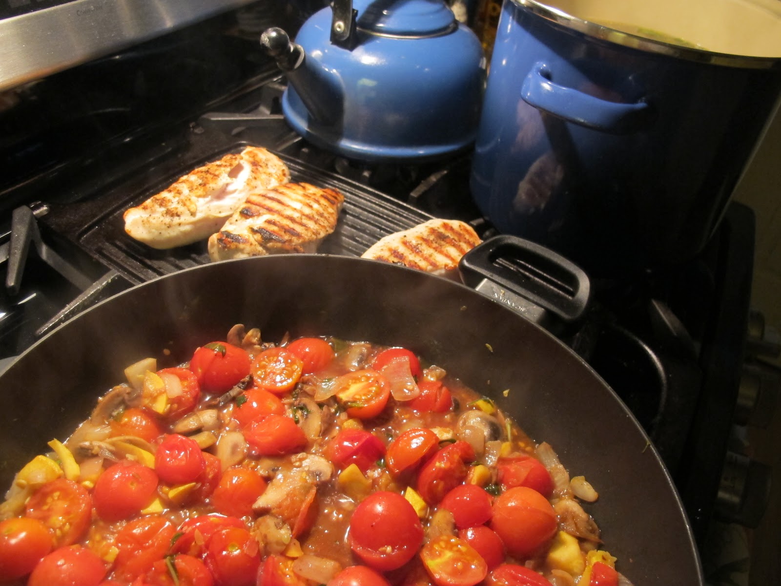Dinner Place: Cherry Tomato Chicken Pasta with Basil