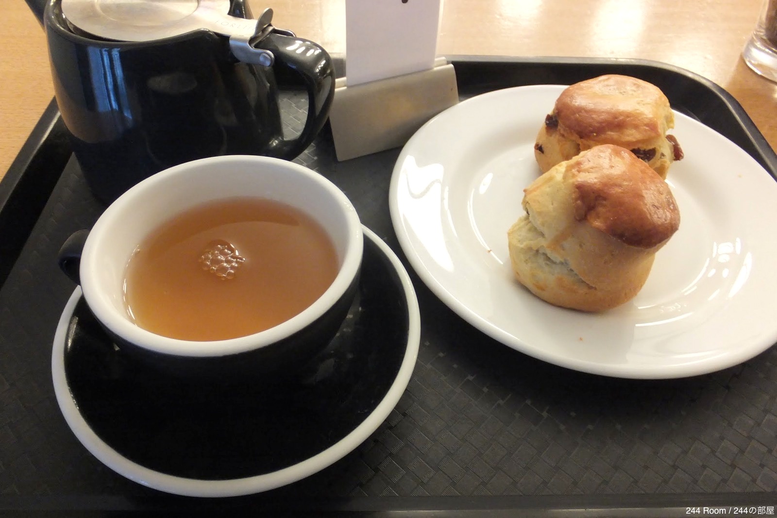Teawith-scone イギリスの紅茶とスコーン
