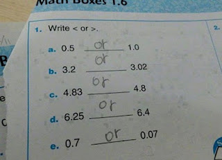 इन शरारती बच्चों की नोटबुक देख आपको भी अपने बचपन की याद आ जायेगी (Funny Notebook Of Student, Funny Images) दोस्तों वैसे तो हम हर दिन आपके लिए कुछ ना कुछ लाते ही रहते हैं लेकिन आज जो तस्वीरें हम आपके लिए लेकर आये हैं उन्हें देख आपको भी अपने बचपन की याद आ जायेगी. इस बात का तो सभी को पता है की बच्चों को खेल कूद करना काफी पसंद होता है और ऐसे में जब भी बह स्कूल जाते हैं तो स्कूल में पढ़ाई को छोड़ बाकी सब कुछ करते हैं.