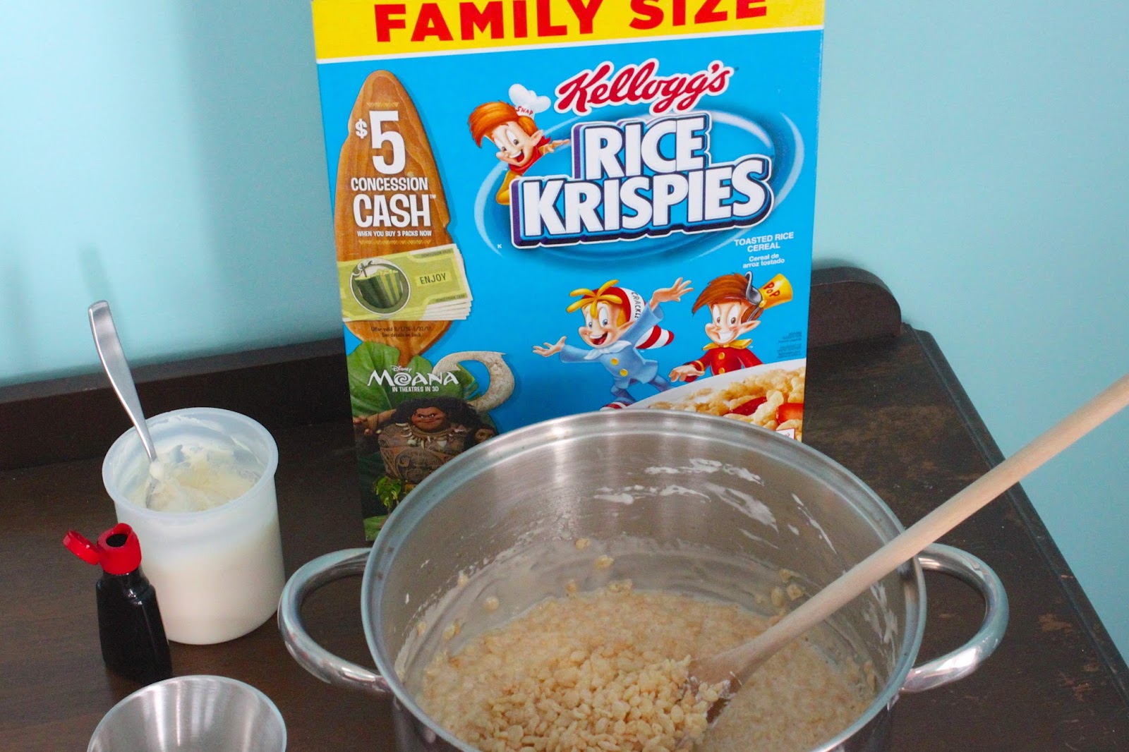 borrowed heaven Ultimate Vanilla Rice Krispies® Treats