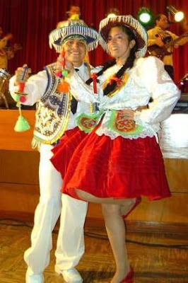 Danza Kullawada Foto de danzantes de Kullawada con linda vestimenta