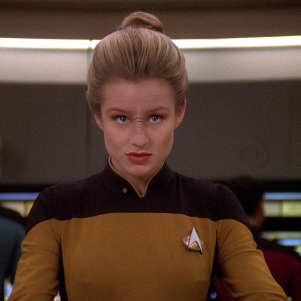 Star Trek Costume Guide Early TNG jumpsuit analysis, part 2e Division colors (Goldshirts!)