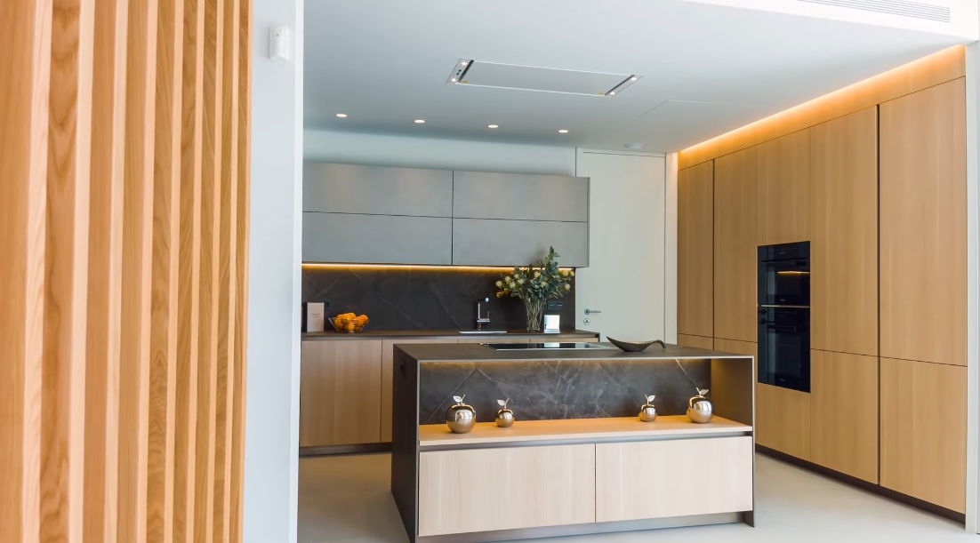 Tour Nueva Andalucia, Marbella Contemporary Villa vs. 23 Interior Design Photos