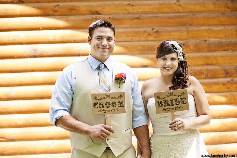 cocoa & fig Rustic Minnesota Wedding Cupcakes & Cake Jessie and Ricky