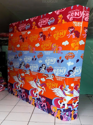Kasur inoac motif kuda pony orange little pony Kasur inoac motif kuda pony orange little pony