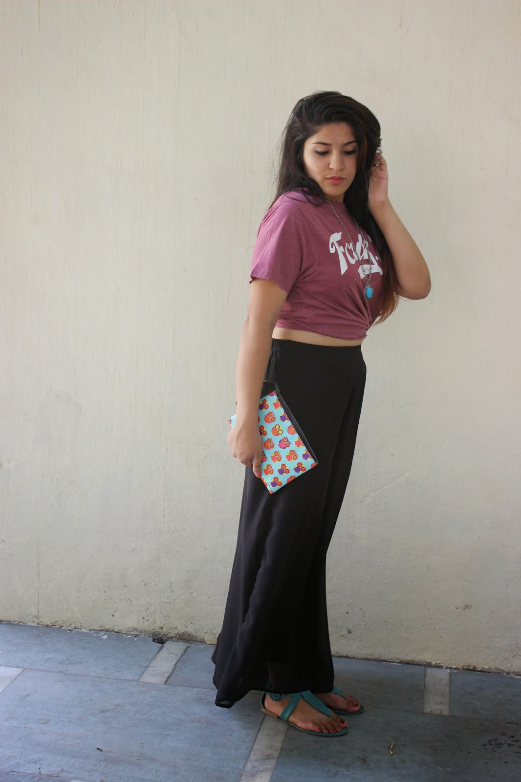 Beauty In The Third World How to style baggy tshirt in 3 different ways