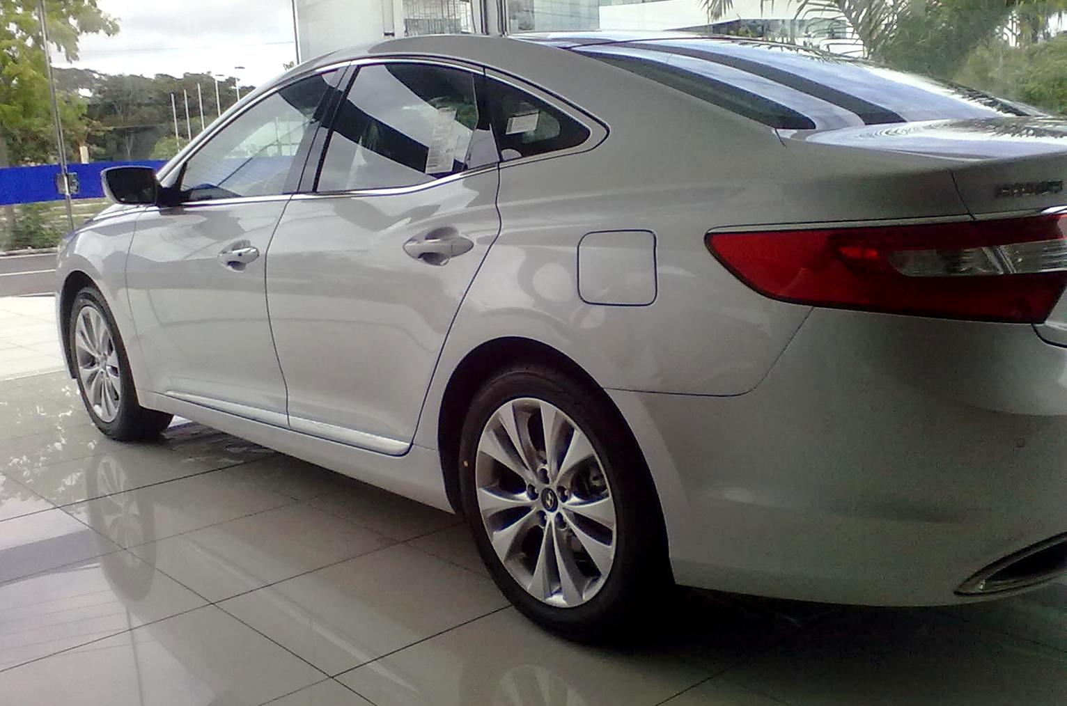Azera 2013 Hyundai Azera 2013: confira a avaliação do sedan de luxo