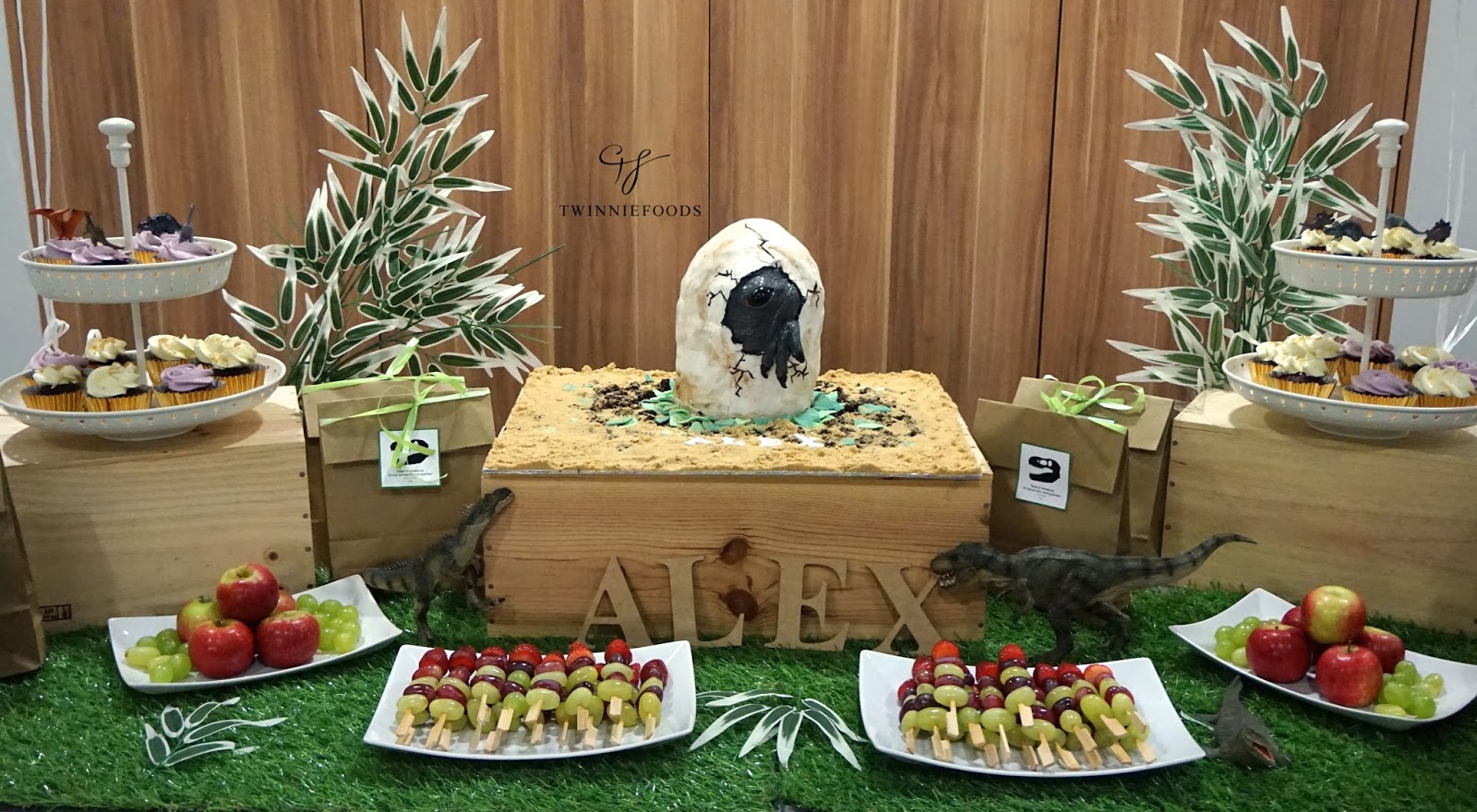 Dinosaur Party Ideas TwinnieFoods