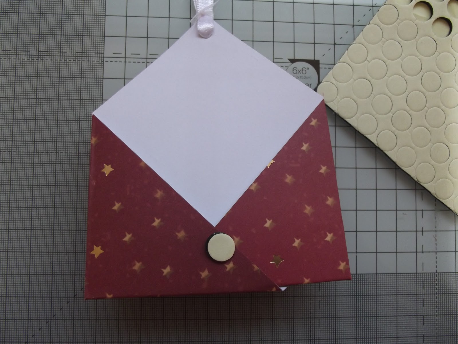 Night Owl Designs: Double Pocket Gift Fold Tutorial