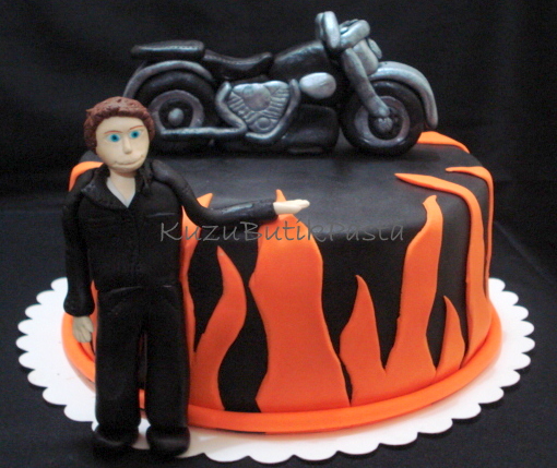 KUZU BUTİK PASTA VE KURABİYE HARLEY DAVİDSON MOTORLU PASTA