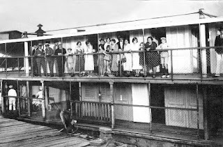 Vapor “Iguape”, final da década de 1920. Acervo: Arthur Fortes Filho. Foto restaurada por Luciano Faustino. Uma tragédia no vapor da Fluvial