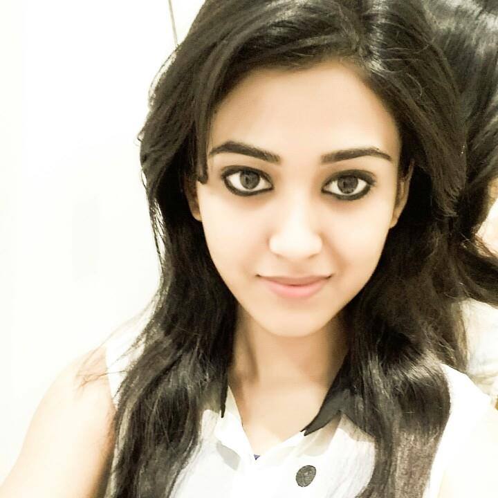 Indian Girl Pic For Fake Id