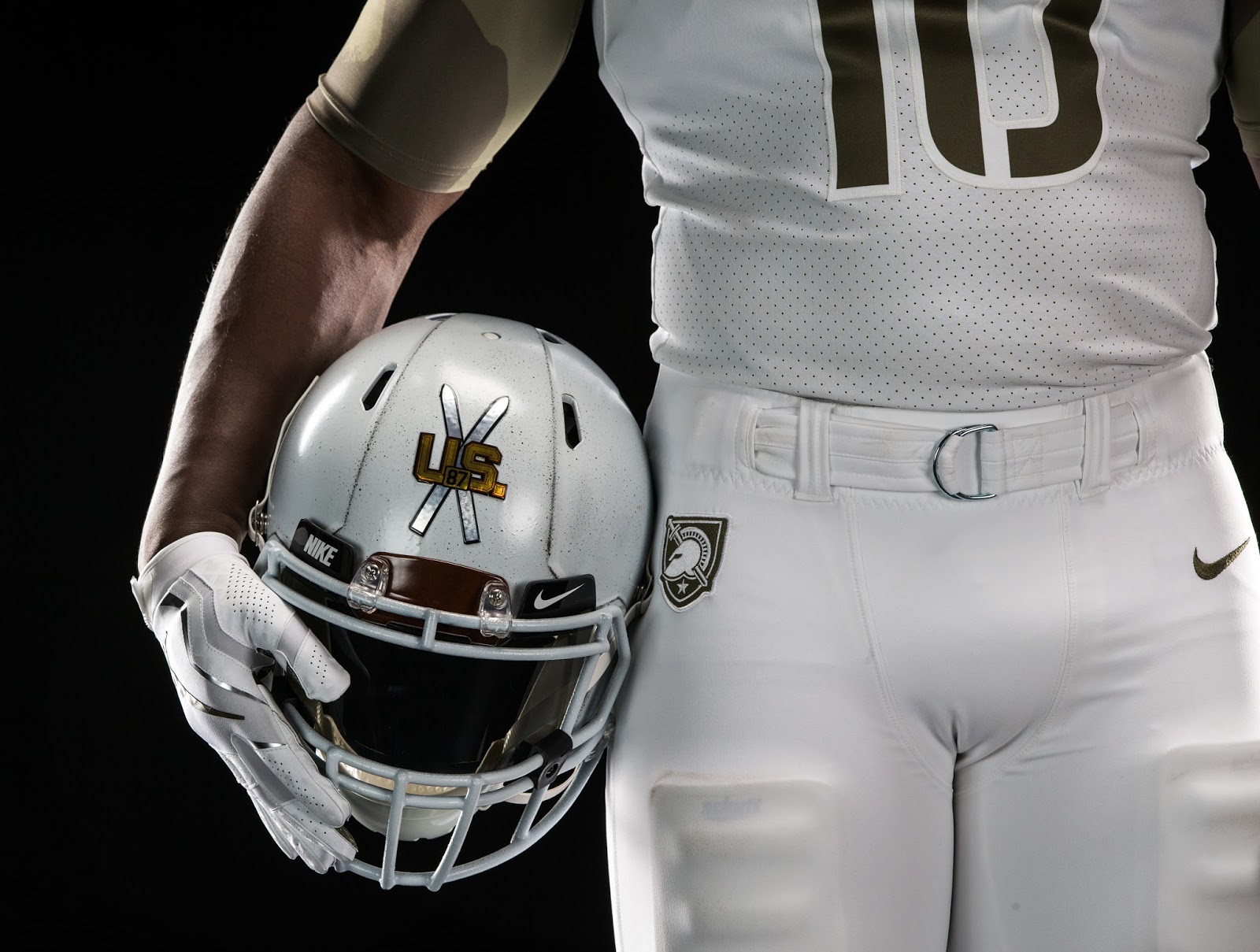 Army Unveils New Nike Uniforms for this Year’s ArmyNavy Game (Photos