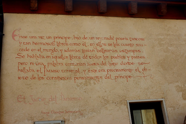 Villa del Libro en España