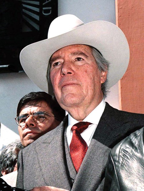 El mexiquense Hoy Muerte de Hank González