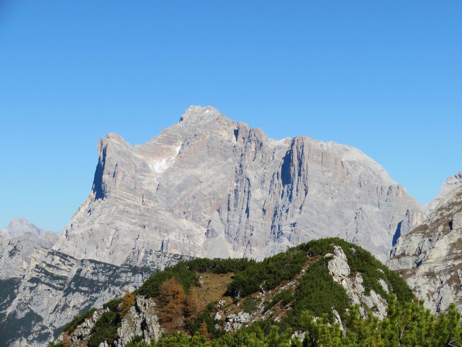 Campo Base del Col di Lana Pale di San Lucano (quarta pala) 2239 m