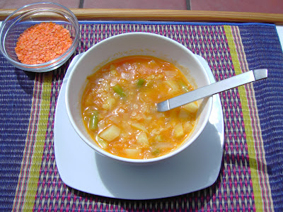 sopa de lentejas naranjas