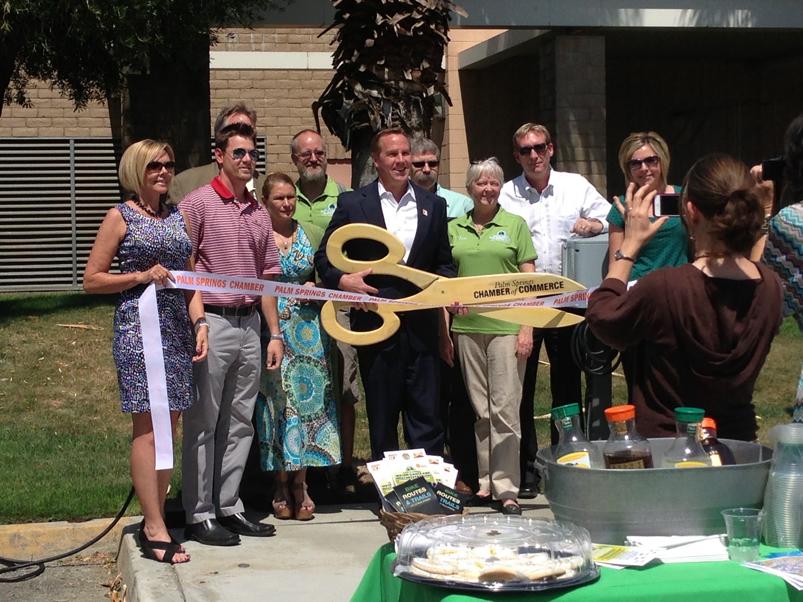 Russell Hill, Palm Springs Area Real Estate Electric Charging Stations