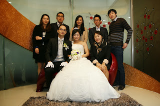 Korean bride before the wedding ceremony having photos