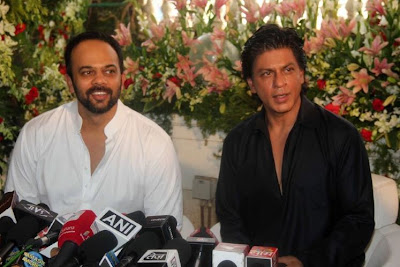 Shahrukh Khan Family Celebrates Eid with Friends, Media and fans