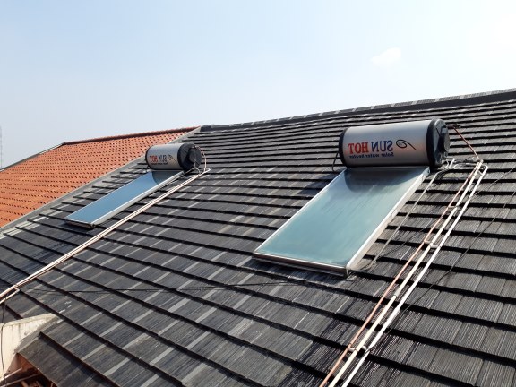 jual dan pasang water heater tenaga surya merk sun hot