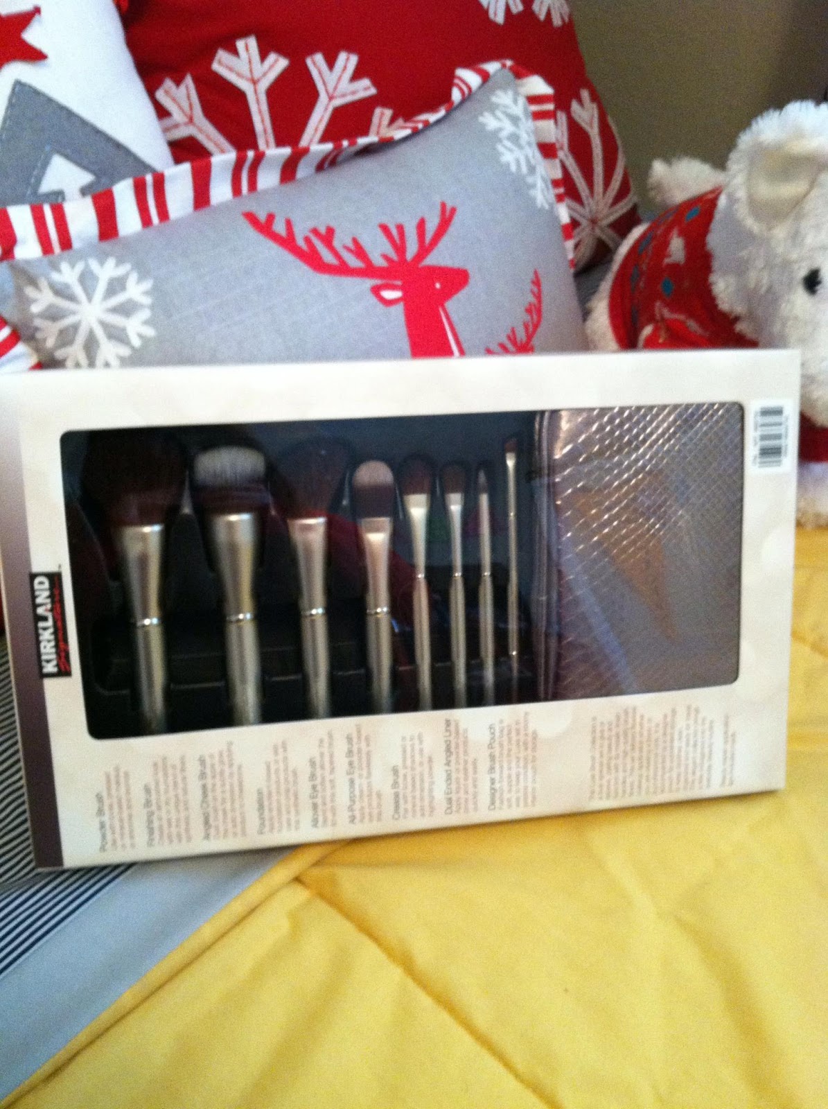 Caitiebug Love Review of Kirkland Makeup Brushes