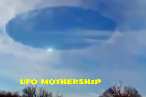 UFOs eating or evaporating clouds but could be a cloaked Mothership.