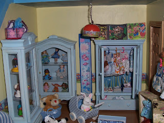 Mis Minis: Cuarto de Juegos y Vestidor.