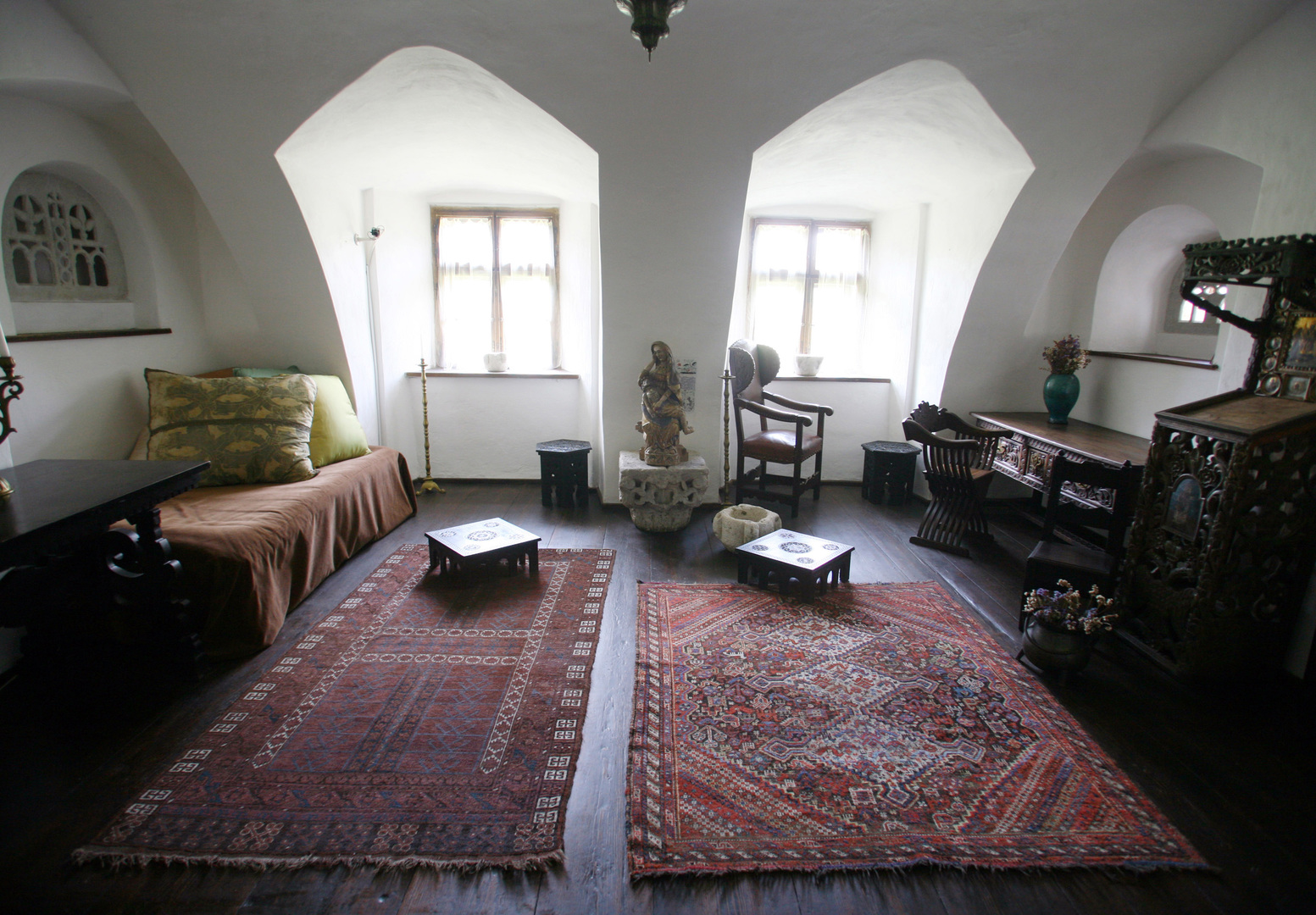 Замок графа дракулы в румынии внутри и снаружи история Замок графа дракулы в румынии внутри и снаружи история