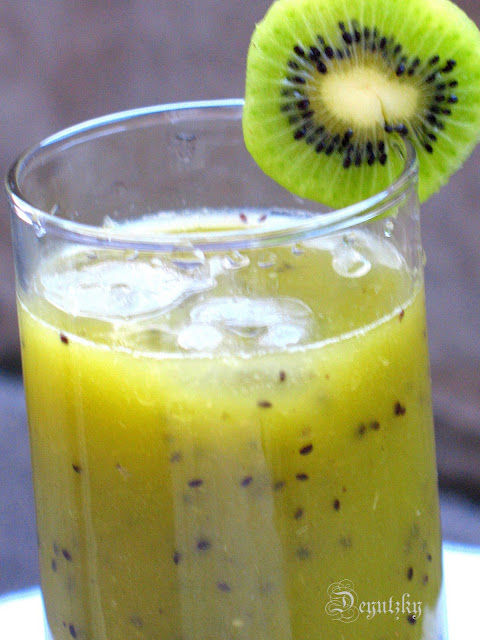Smoothie de kiwi cu suc de portocale