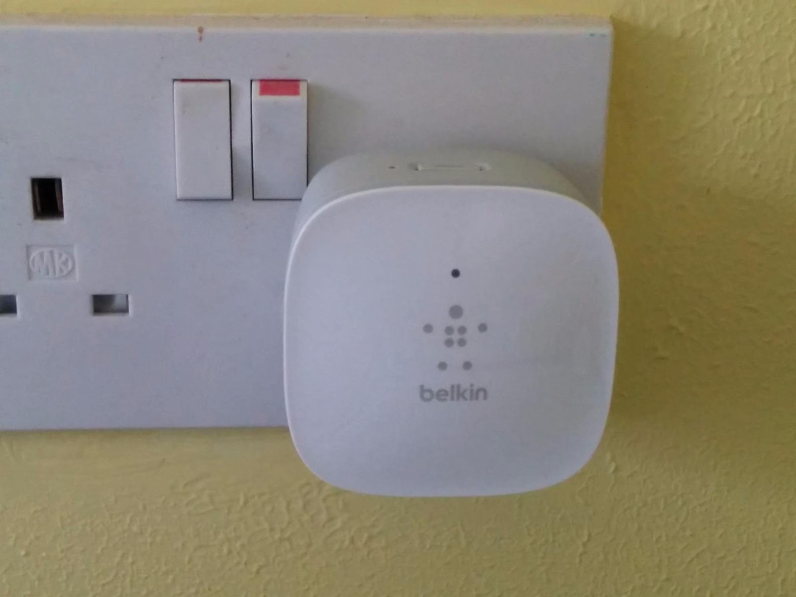 Ryan Tech Reviews Belkin N300 Wifi Range Extender