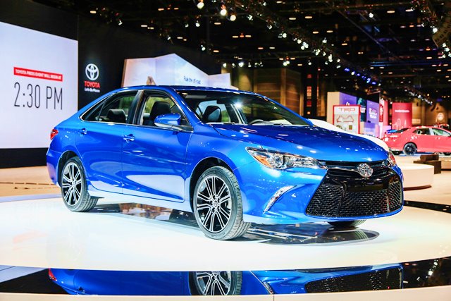 2016 Toyota Camry Review 1