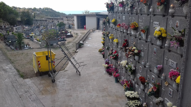 Cimiteri di Ortona pronti per la commemorazione dei defunti