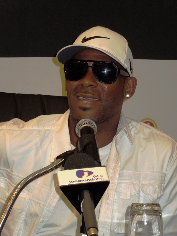 rkellynews ♛ R. Kelly in South Africa