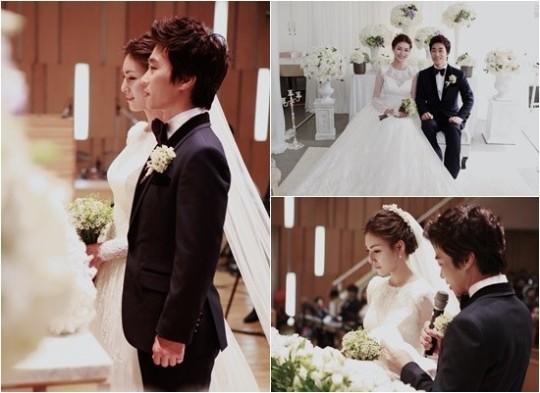 130825 Park Shin Hye and Park Se Young Pose with Bride Kim Jung Hwa