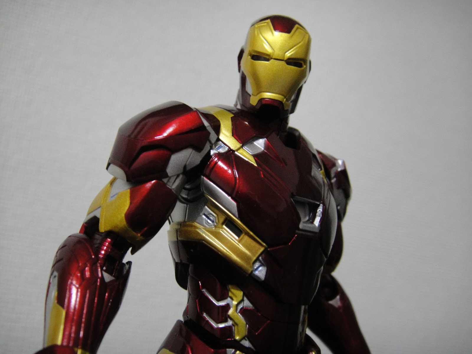 MARVEL S.H. Figuarts アイアンマン マーク４６ （シビル・ウォー