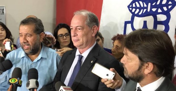 Ciro Gomes é oficializado candidato do PDT a presidência