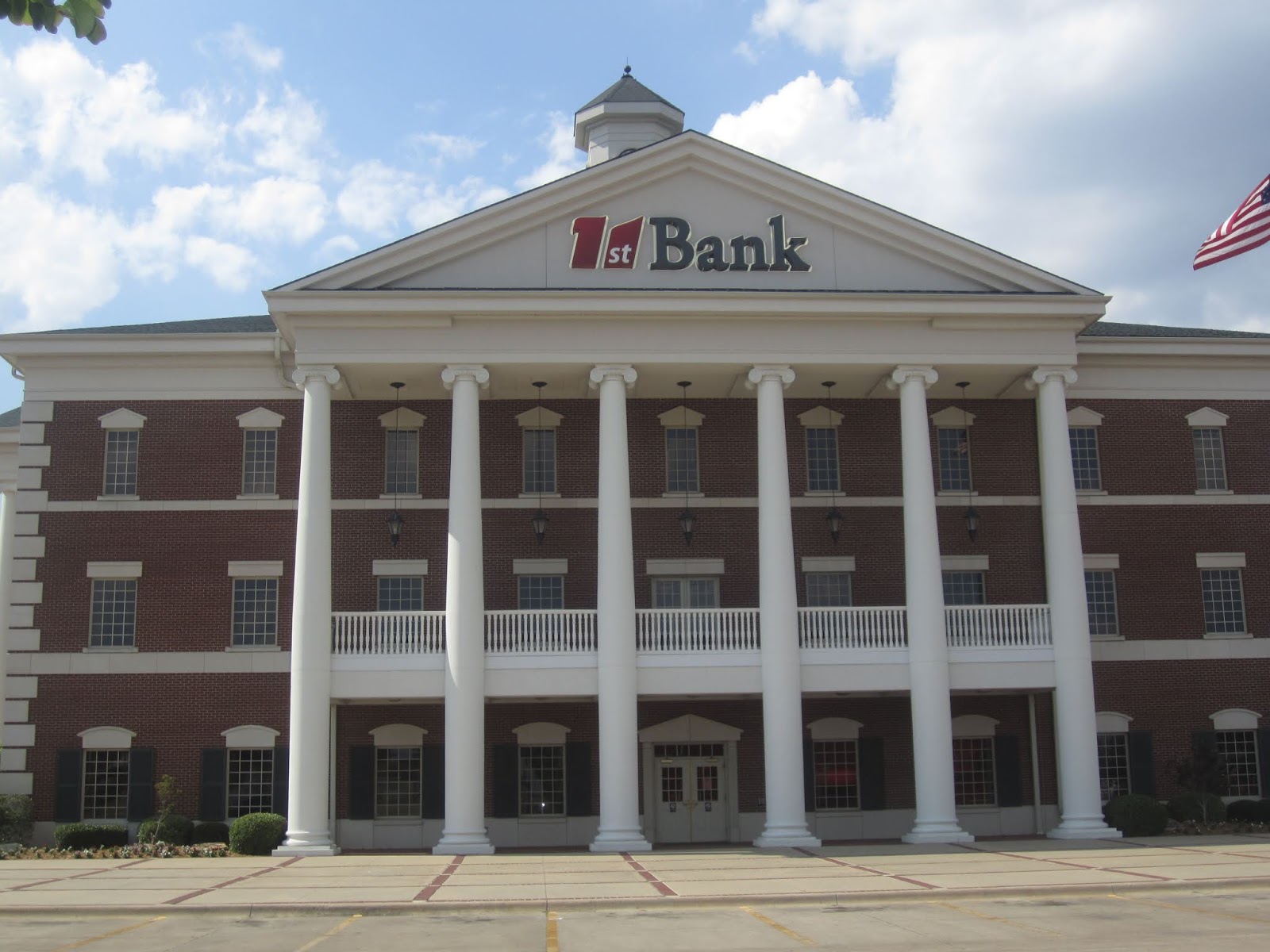 Economics Lesson Plan on Bank and Banking System