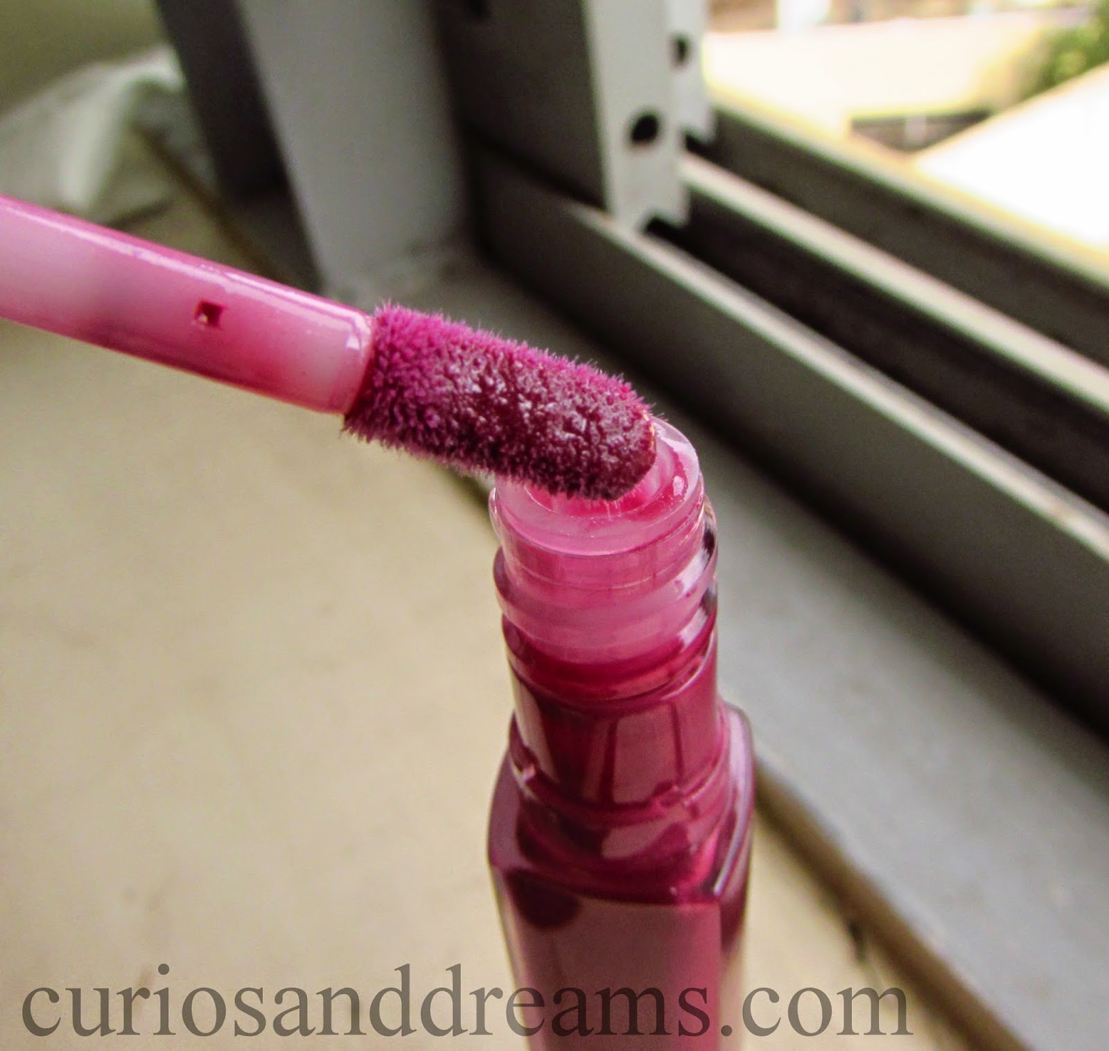 Revlon Colorburst Lip Gloss Aubergine review, Revlon Colorburst Lip Gloss Aubergine swatch