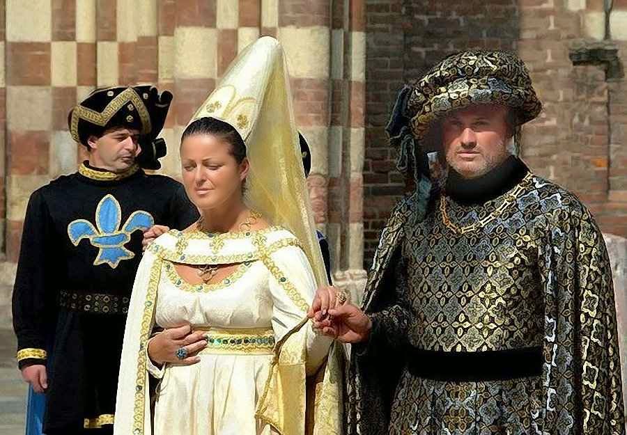 Cortejo histórico em Asti, Itália Cortejo histórico em Asti, Itália