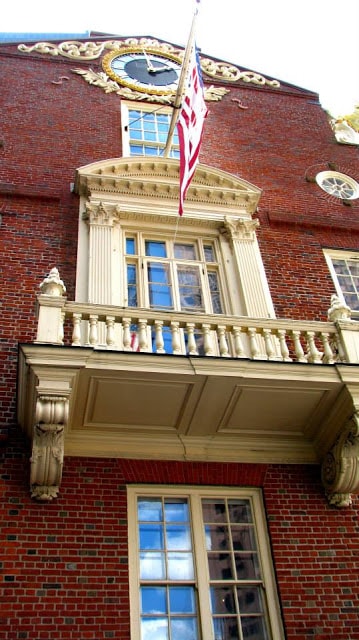 Old Boston State House by gurlayas.blogspot.com