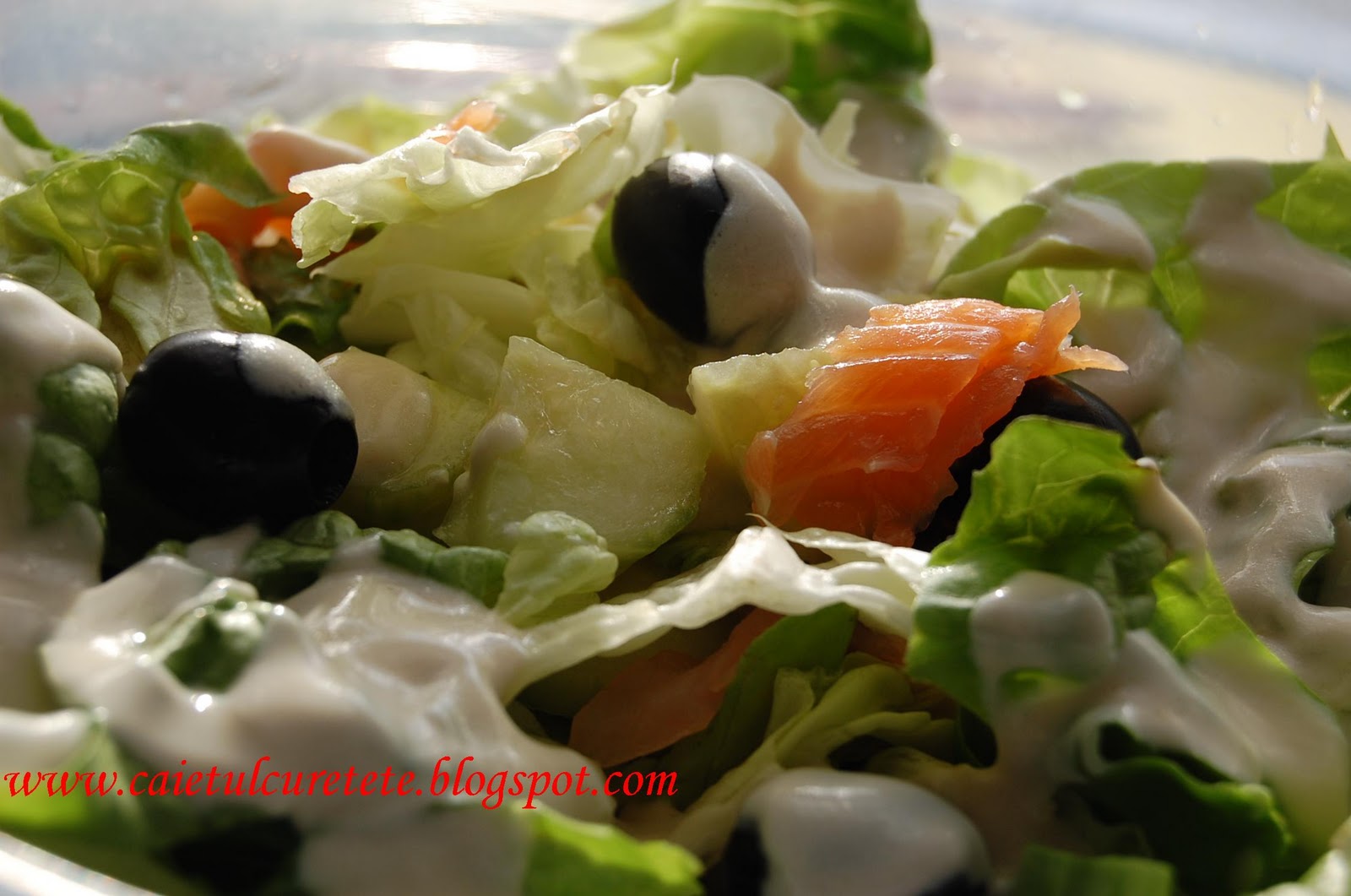 Salata verde cu somon afumat