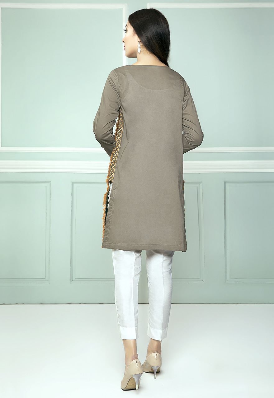 Cross Stitch Ready to Wear Collection 2018 0118RTWEMBLWN0112