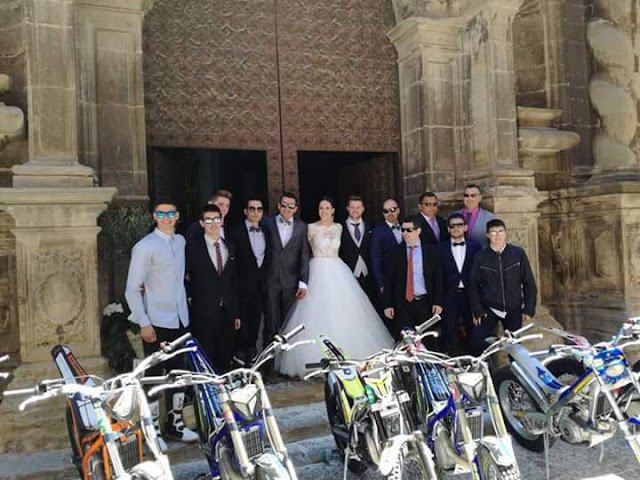 boda, David Millán, iglesia, matrimonio, motos, trial, gas