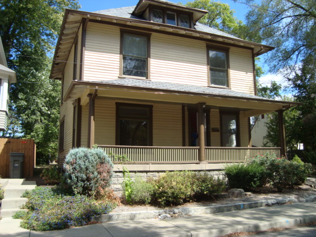 Wallpaper Pictures: Ugly Houses Pictures