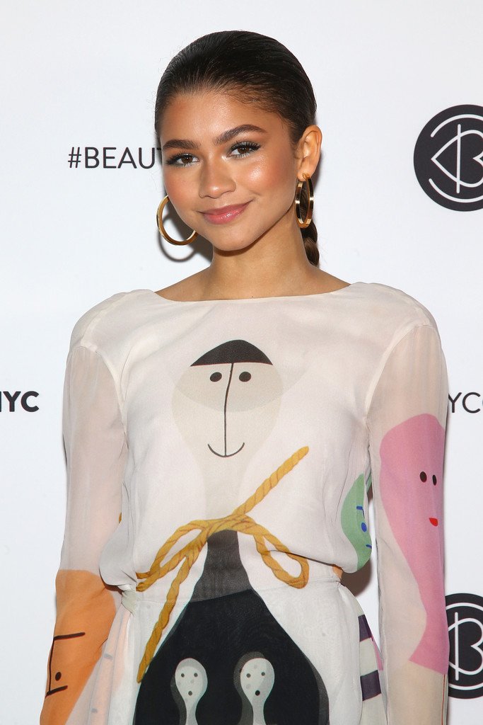 Zendaya at Beautycon Festival in NYC Photos