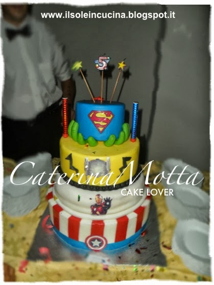 benritrovati!!! the avengers cake