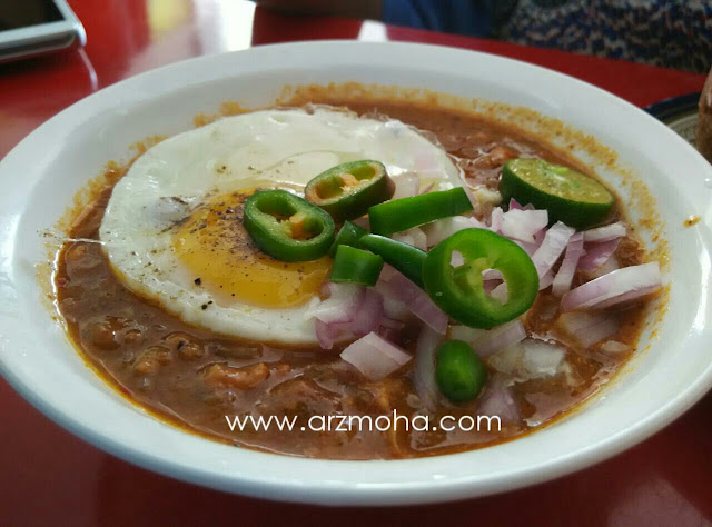 tempat makan menarik di penang, makanan sedap di pulau pinang, roti bakar kacang phool penang, awesome food penang,  sarapan pagi best di penang,