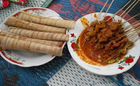 Lombok Food : Sate Bulayak - Lombok Island