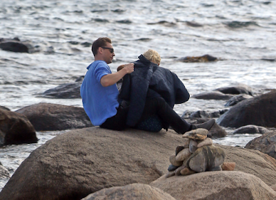 1a10 Photos: Taylor Swift who recently broke up with ex Calvin Harris is seen kissing Tom Hiddleston